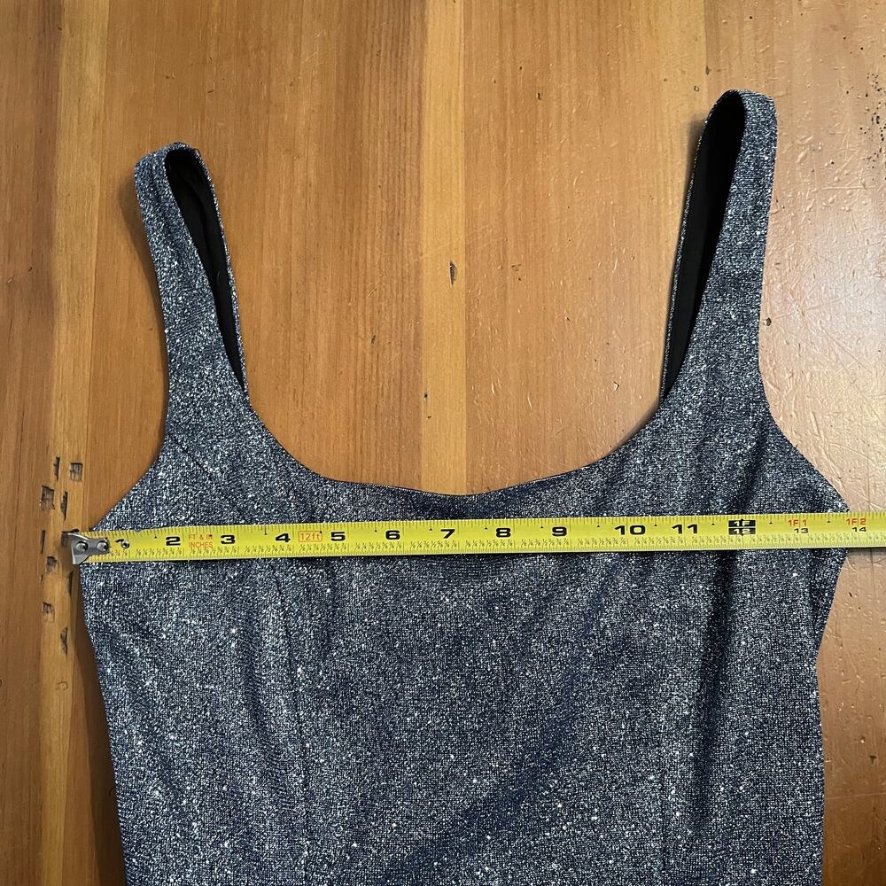 Elegant Silver Evening Gown - Picture 8 of 13